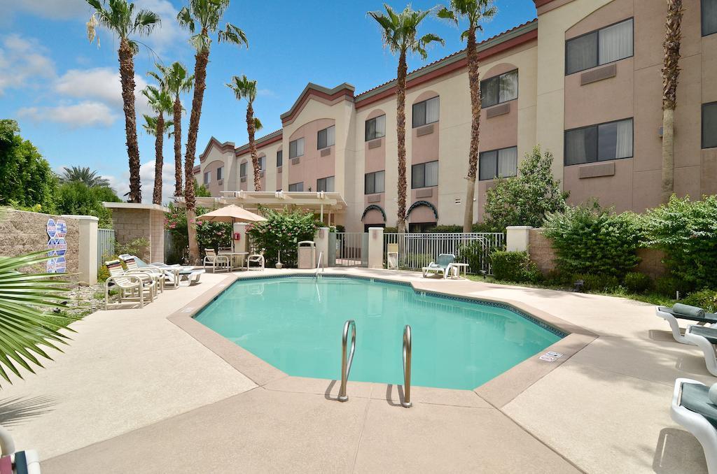 Comfort Suites Palm Desert I-10 Eksteriør bilde